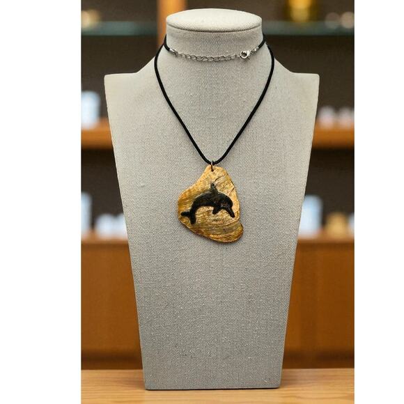 Dolphin Pendant Necklace Black Cord Natural Shell Iridescent Boho Ocean Jewelry - Picture 3 of 7